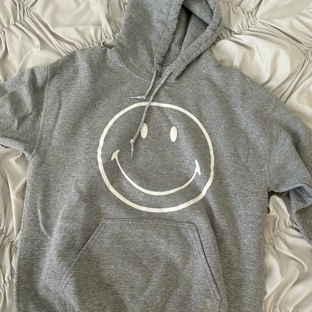 Pacsun Smiley Hoodie
